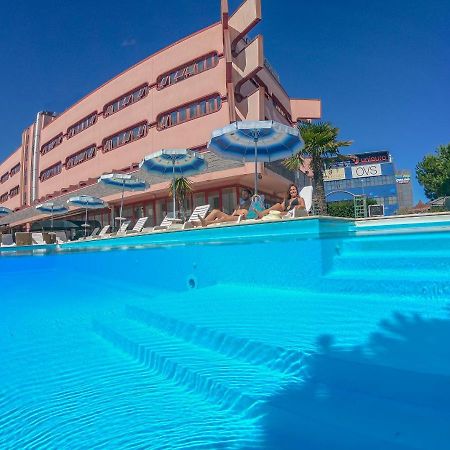 Onda Hotel Silvi Marina Exterior photo