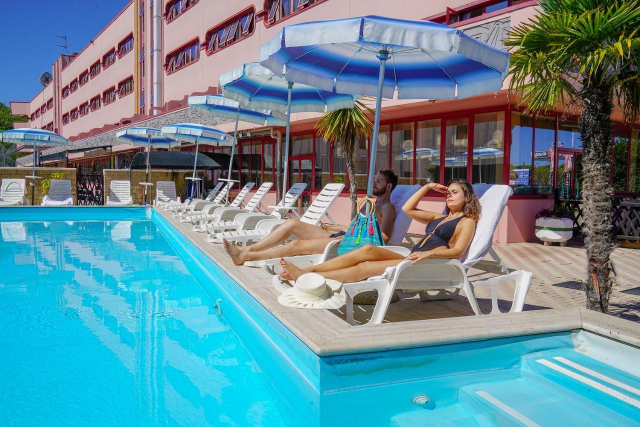 Onda Hotel Silvi Marina Exterior photo