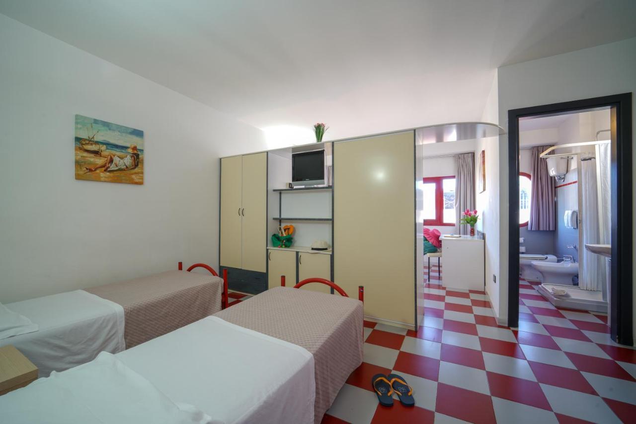 Onda Hotel Silvi Marina Exterior photo
